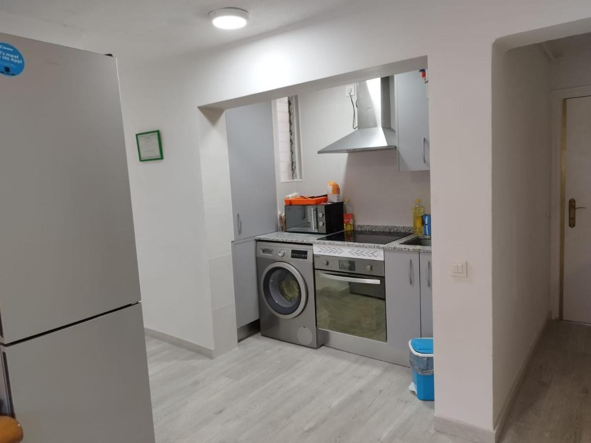 Habitaciones En Apartamento Compartido De ポスエロ・デ・アラルコン エクステリア 写真