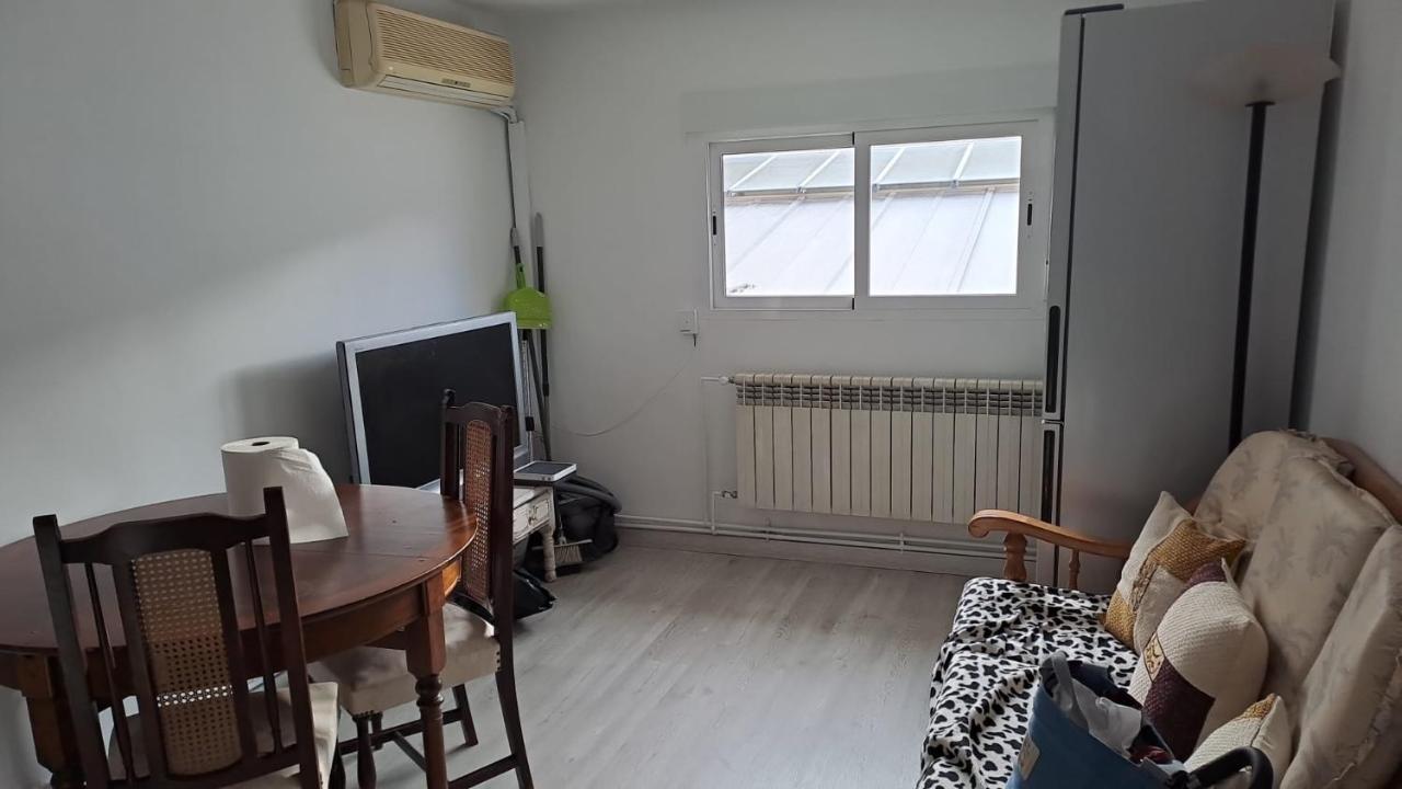 Habitaciones En Apartamento Compartido De ポスエロ・デ・アラルコン エクステリア 写真